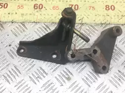 Кронштейн генератора