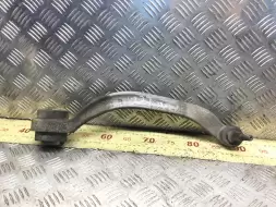 Рычаг передний правый