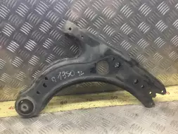 Рычаг передний левый