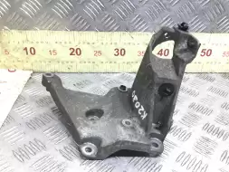 Кронштейн компрессора кондиционера