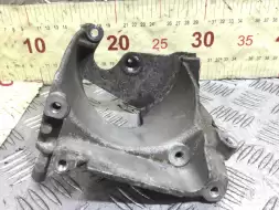 Кронштейн топливного фильтра