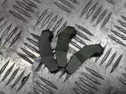 Скоба (кронштейн) крепления форсунки