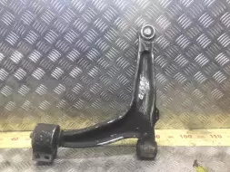 Рычаг передний правый