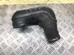 Патрубок воздушного фильтра