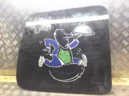 Стекло заднее