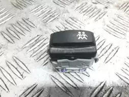 Кнопка (выключатель)