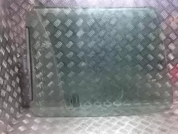 Стекло двери передней левой