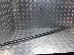 Молдинг стекла двери задней правой наружный