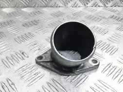 Фланец (тройник) системы охлаждения