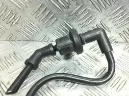 Клапан вентиляции топливного бака