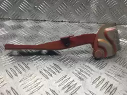 Петля капота правая