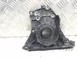 Крышка двигателя передняя