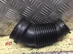 Патрубок воздушного фильтра