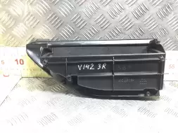 Карман двери (бардачок)