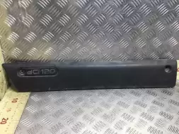 Молдинг двери передней левой