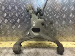 Рычаг передний правый