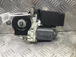 Моторчик стеклоподъемника передний правый