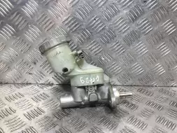 Цилиндр тормозной главный