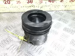 Поршень