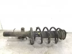 Стойка передняя правая