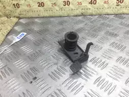 Крюк капота