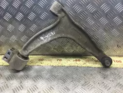 Рычаг передний правый