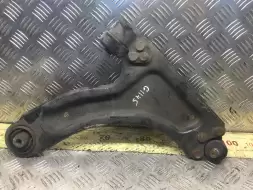 Рычаг передний правый