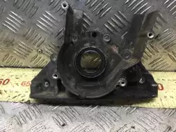 Крышка двигателя передняя