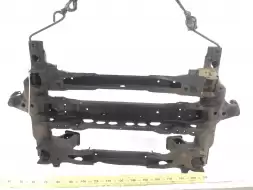 Балка подвески передняя (подрамник)