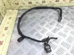 Минусовой провод аккумулятора