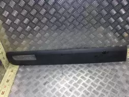 Молдинг двери передней левой