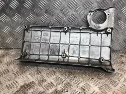 Декоративная крышка двигателя