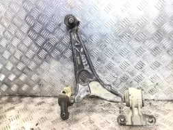 Рычаг передний правый