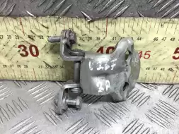 Петля двери задней правой