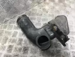 Патрубок воздушного фильтра