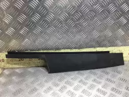 Молдинг двери передней левой