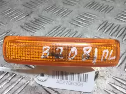 Повторитель передний левый