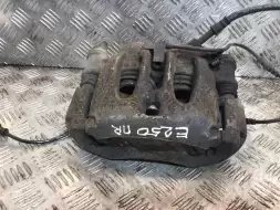 Суппорт передний правый