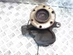 Ступица передняя левая