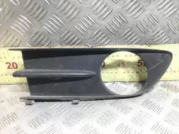 Рамка фары противотуманной левой