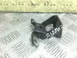 Петля крышки багажника