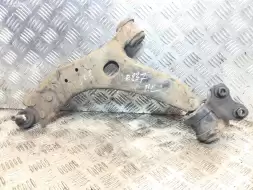 Рычаг передний левый