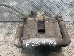 Суппорт передний правый