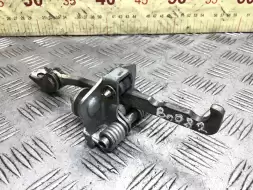 Ограничитель открывания двери передней