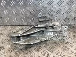 Кронштейн полуоси