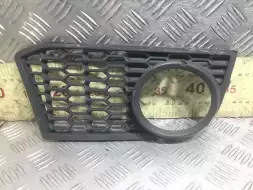 Рамка фары противотуманной правой