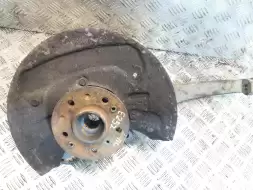 Ступица передняя левая