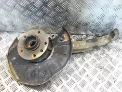 Ступица передняя левая