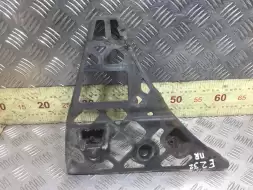 Крепление бампера переднего