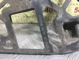 Крепление бампера переднего